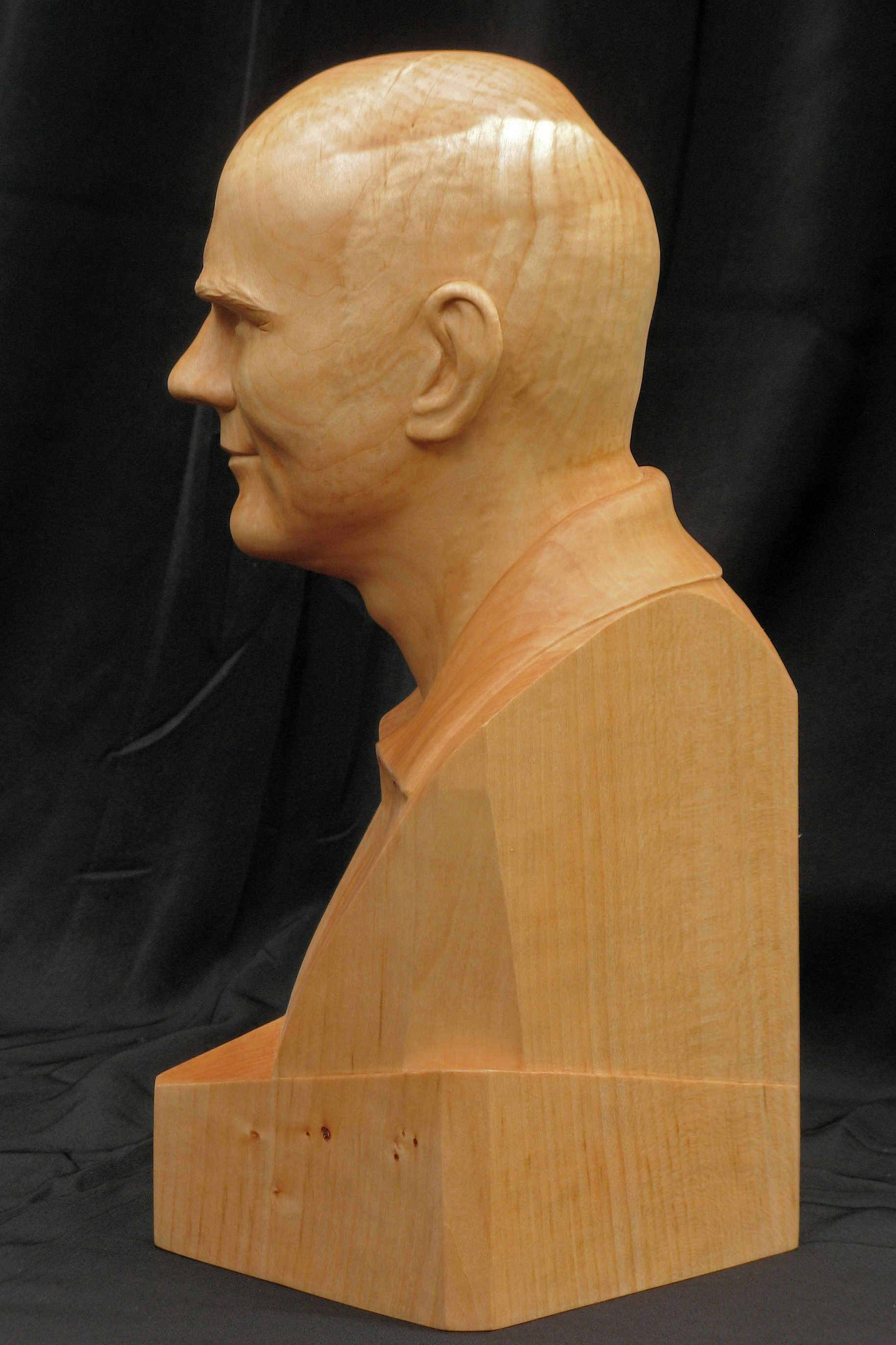 Harry V., beeld van hout, portret, linker-voorkant